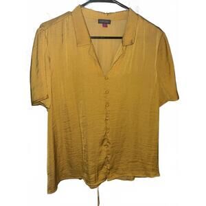 Vince Camuto Mustard Short Sleeve Button-Up Top - Size L